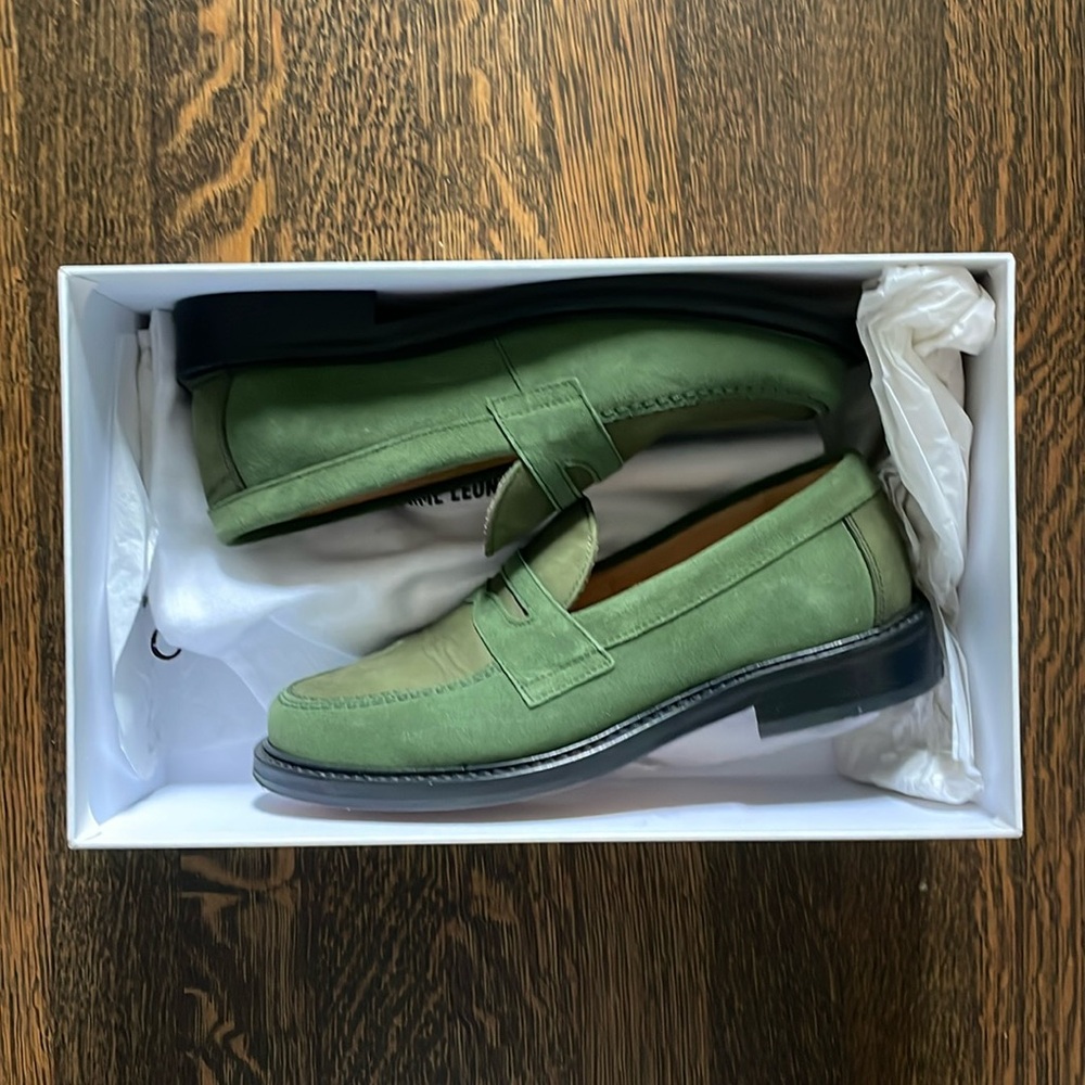 Aime Leon Dore green suede loafer from SS21 collection. Fits women’s US 8.5-9.